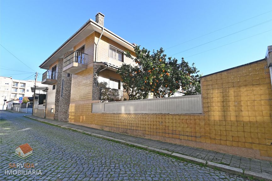 Moradia Geminada T4T4